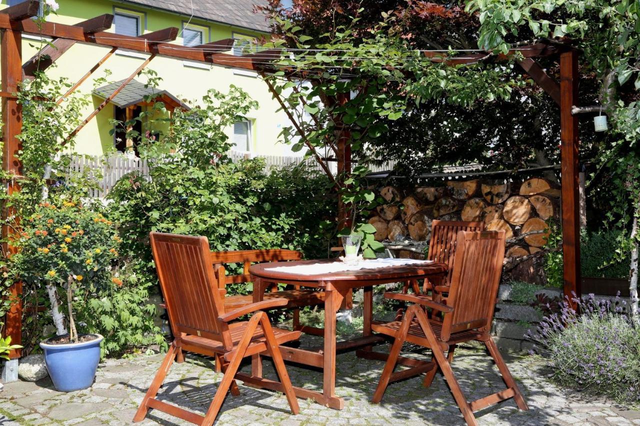 Ferienwohnung "Am Eisenbuehl" Berg  Eksteriør billede